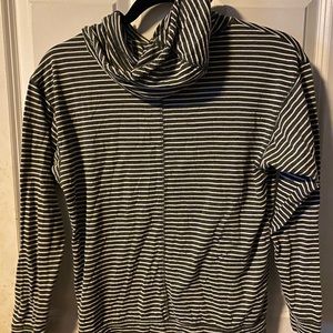Long sleeve grey striped top